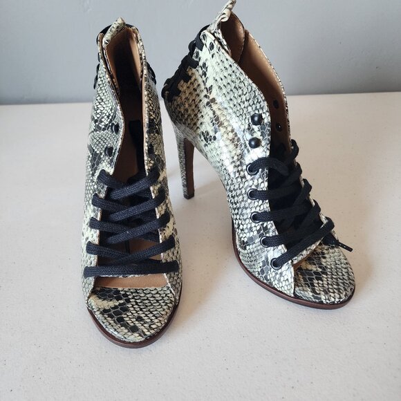 Snake Skin Bootie "NEW" - Picture 7 of 16
